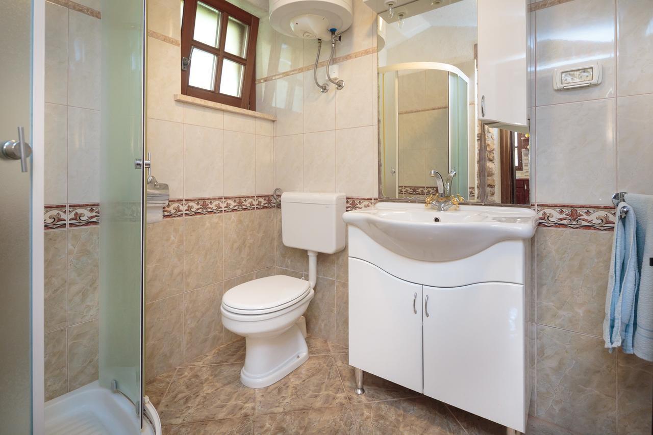Apartments Mirjana 1655 Канфанар Екстер'єр фото